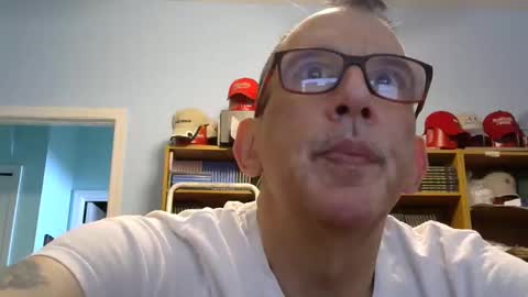 Snapshot of sluttyslave81 chatting on 8, 2, 2026 sluttyslave81 online show from 8, 2, 2026