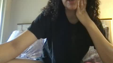 Snapshot of sluttywife01 chatting on 4, 10, 2025 sluttywife01 online show from 4, 10, 2025