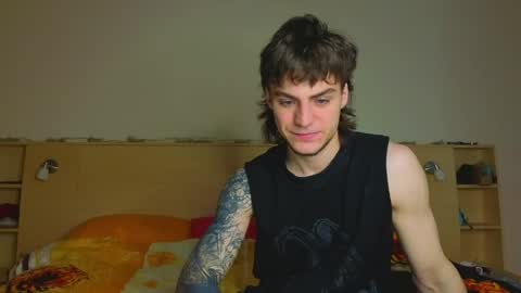 Snapshot of sly_gus chatting on 6, 6, 2026 Gus online show from 6, 6, 2026