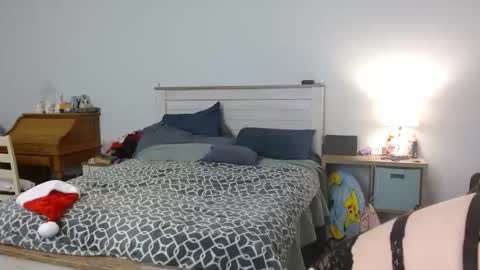 Snapshot of slytherinmylf23 chatting on 8, 12, 2024 Rachel Lawrence online show from 8, 12, 2024