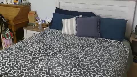 Snapshot of slytherinmylf23 chatting on 26, 1, 2025 Rachel Lawrence online show from 26, 1, 2025