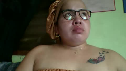 Snapshot of small_boobs59 chatting on 29, 4, 2026 Lovewella online show from 29, 4, 2026