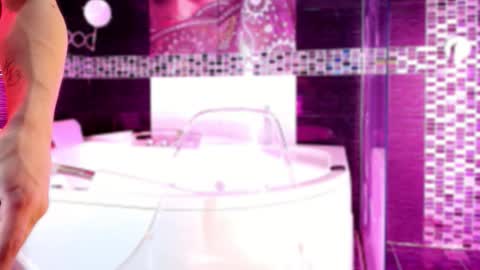 Small Hot19 online show from 19, 12, 2025