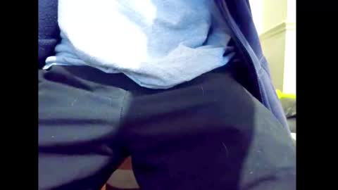 Snapshot of smallhairyuncut chatting on 18, 5, 2026 Small Hairy Uncut online show from 18, 5, 2026