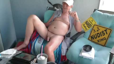 Snapshot of smallpenisbigtongue chatting on 12, 7, 2026 Daddy online show from 12, 7, 2026