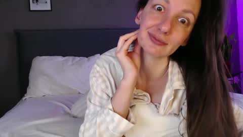 Anna no bbbbybybbabebyy just Anna. And dont call me mom please. online show from 2, 3, 2025