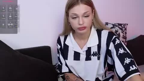 Snapshot of smanuna chatting on 18, 7, 2026 Manuna online show from 18, 7, 2026