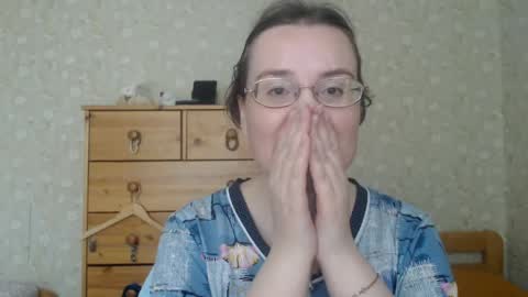 Snapshot of smart_rose chatting on 24, 4, 2026 smart_rose online show from 24, 4, 2026