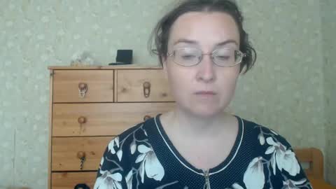 Snapshot of smart_rose chatting on 19, 5, 2026 smart_rose online show from 19, 5, 2026