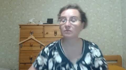 Snapshot of smart_rose chatting on 28, 5, 2026 smart_rose online show from 28, 5, 2026
