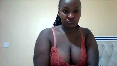 Snapshot of smartqueen1 chatting on 19, 4, 2026 Katerina online show from 19, 4, 2026