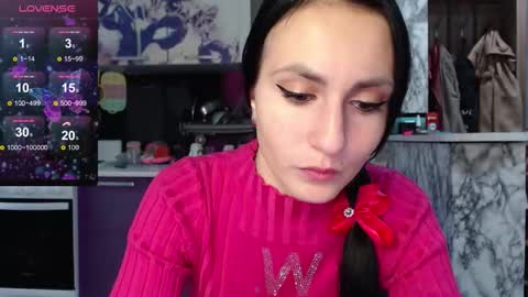 Snapshot of smile_cute_fox chatting on 12, 9, 2025 smile_cute_fox online show from 12, 9, 2025