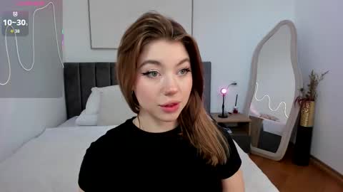 Snapshot of smilegirliza chatting on 2, 3, 2026 liza online show from 2, 3, 2026