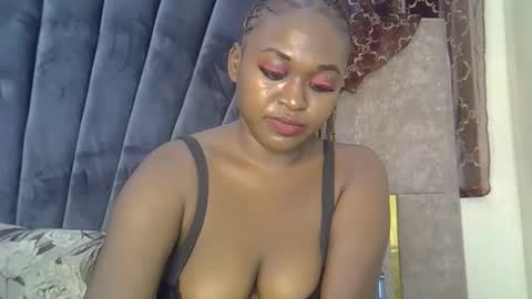 smiley_berry online show from 6, 10, 2025