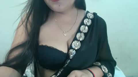 Snapshot of smiley_queen99 chatting on 16, 5, 2026 smiley online show from 16, 5, 2026