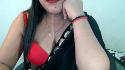 Snapshot of smiley_queen99 chatting on 12, 6, 2026 smiley online show from 12, 6, 2026