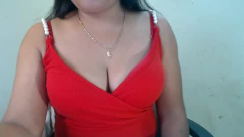 Snapshot of smiley_queen99 chatting on 4, 8, 2026 smiley online show from 4, 8, 2026
