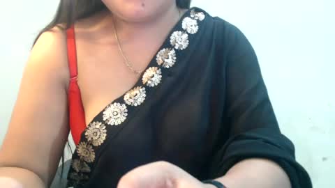 Snapshot of smiley_queen99 chatting on 6, 8, 2026 smiley online show from 6, 8, 2026