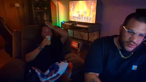 Snapshot of smokewithus2519 chatting on 21, 10, 2025 Come Smoke With Us online show from 21, 10, 2025