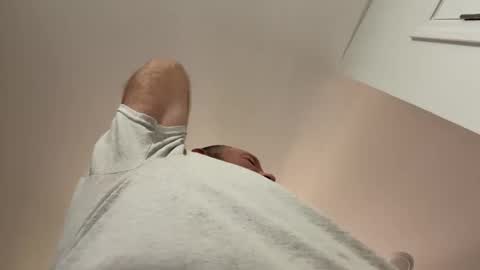 Snapshot of smokeymt420 chatting on 4, 10, 2025 smokeymt420 online show from 4, 10, 2025