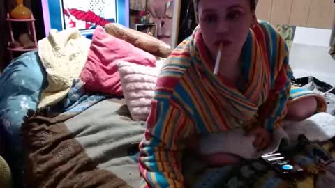 Snapshot of smokydian chatting on 22, 12, 2025 DIAN dee-ann online show from 22, 12, 2025