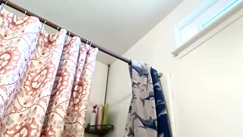 Snapshot of smoothstrik3r chatting on 16, 12, 2025 smoothstrik3r online show from 16, 12, 2025