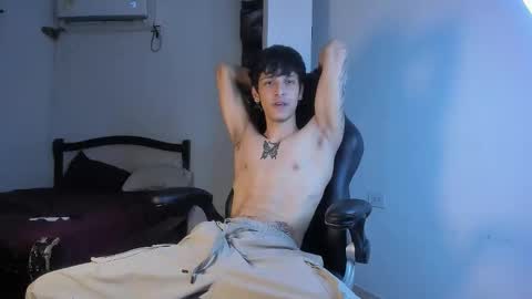 Snapshot of snakebutterfly chatting on 12, 9, 2025 snakebutterfly online show from 12, 9, 2025