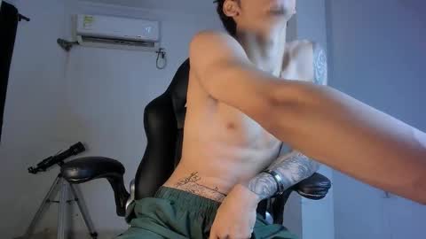 Snapshot of snakebutterfly chatting on 19, 9, 2025 snakebutterfly online show from 19, 9, 2025