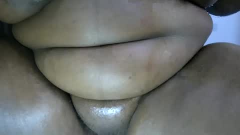 Snapshot of snowbell91 chatting on 28, 11, 2025 snowbell91 online show from 28, 11, 2025