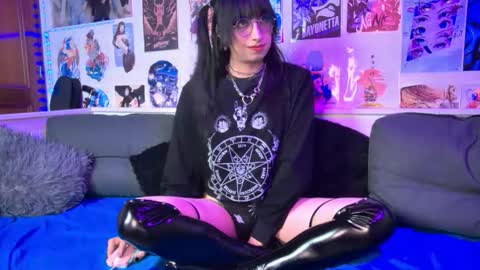 Snow and Bubble online show from 8, 9, 2025