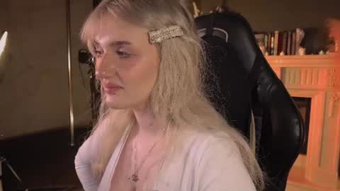 Ellie online show from 25, 6, 2026