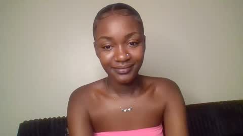Snapshot of snowie_eyes chatting on 16, 4, 2026 Snowie eyes online show from 16, 4, 2026