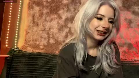 Snapshot of snowy_alice chatting on 3, 5, 2026 snowy_alice online show from 3, 5, 2026