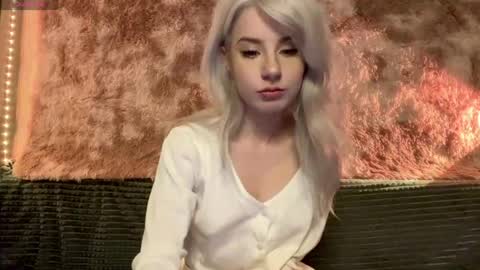 Snapshot of snowy_alice chatting on 10, 5, 2026 snowy_alice online show from 10, 5, 2026