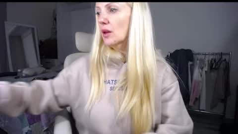 Monna online show from 5, 2, 2026