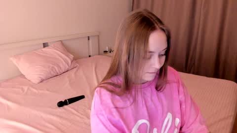 Snapshot of sofaris chatting on 3, 1, 2025 Sophy online show from 3, 1, 2025