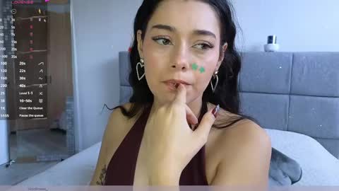 Snapshot of soffimoon_ chatting on 28, 5, 2026 IG Soffimoon I THANK YOU FOR LEAVING YOUR FOLLOW online show from 28, 5, 2026