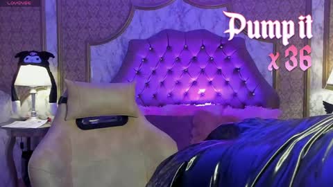 Snapshot of soffiqueen chatting on 25, 4, 2026 Schedule 1400 - 2100 gtm-5 online show from 25, 4, 2026