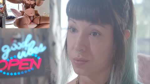 Sofi Mora online show from 26, 10, 2025