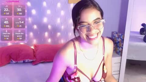 sofi smith online show from 11, 12, 2024