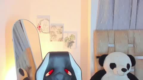 sofi smith online show from 23, 2, 2025