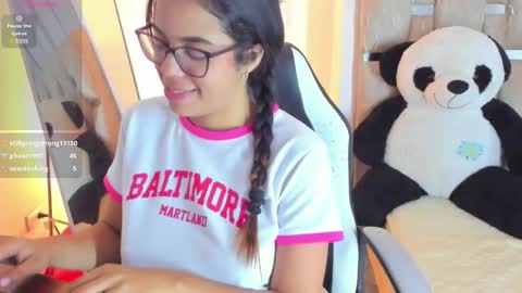 sofi smith online show from 24, 2, 2025