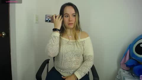 Snapshot of sofi_sweetcam21 chatting on 11, 4, 2026 LAURA SOFIA online show from 11, 4, 2026