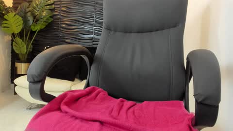 Snapshot of sofia44 chatting on 10, 1, 2025 Skarlett online show from 10, 1, 2025