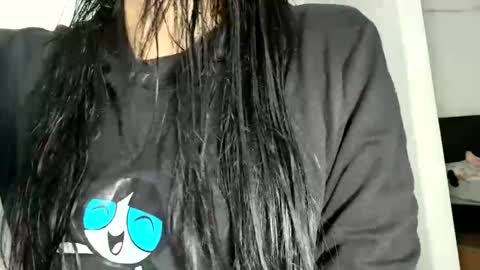 Snapshot of sofia_20_20 chatting on 20, 12, 2025 Sofia online show from 20, 12, 2025