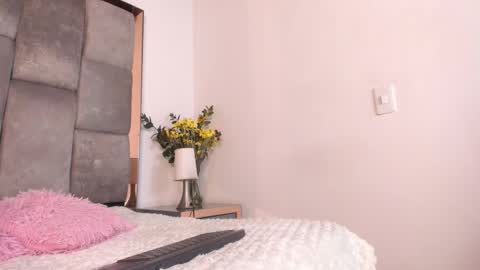 S O F I A  online show from 6, 1, 2026