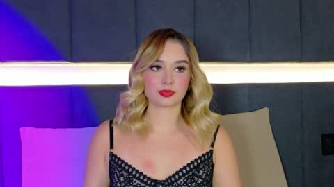Snapshot of sofia_pamela_ chatting on 19, 5, 2026 online show from 19, 5, 2026