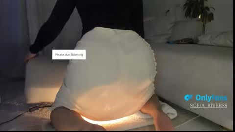 sofia_rivers_ online show from 28, 10, 2025