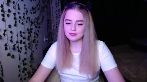 sofia_rosemary online show from 6, 3, 2025