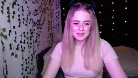 sofia_rosemary online show from 11, 3, 2025